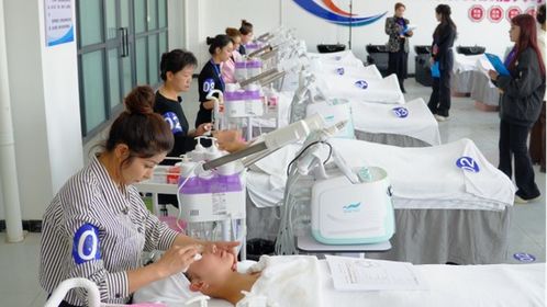 以賽賦能，技藝綻放 喀什第三屆職業(yè)技能大賽美容美發(fā)項(xiàng)目助力美業(yè)高質(zhì)量發(fā)展